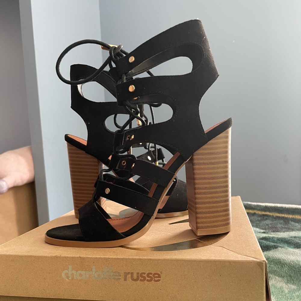 Charlotte Russe Diem strappy open toe block heel in black. New. Never worn.